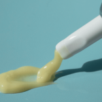 ¿Qué es un sándwich de retinol? Cómo probarlo según Derms