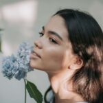 7 aceites naturales que pueden ayudar a promover un cabello más sano y grueso